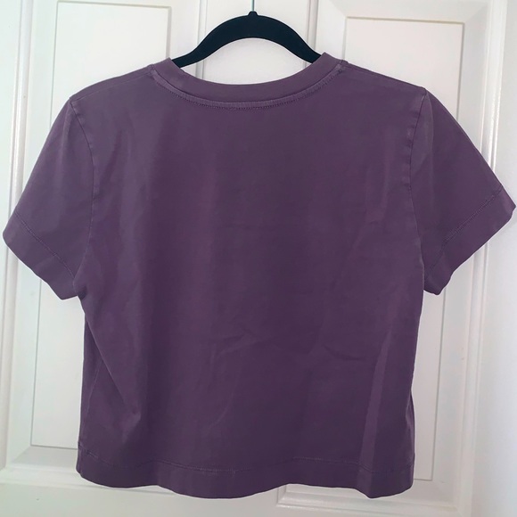 Wilfred Free Weekend T-Shirt - Picture 2 of 3